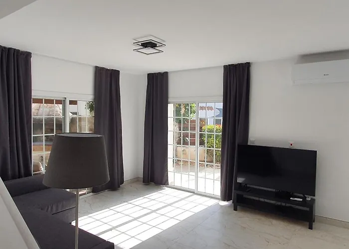 וילה Aphrodite By The Sea